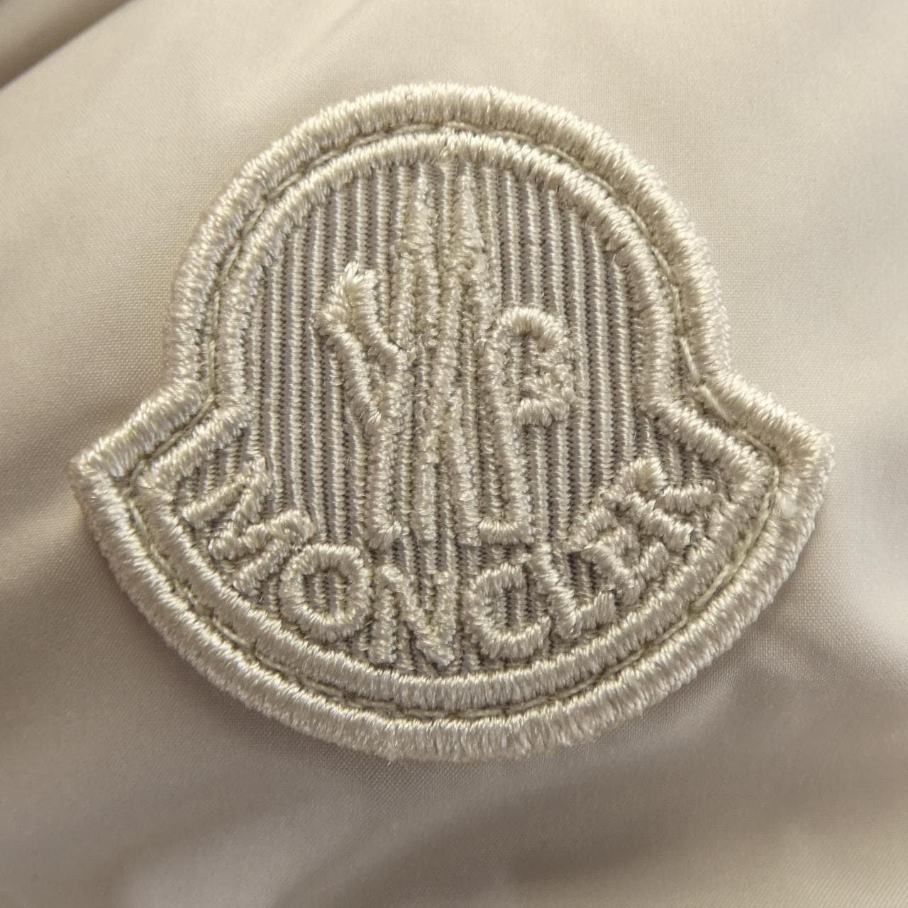 モンクレール MONCLER GUERLEDAN ダウンジャケット