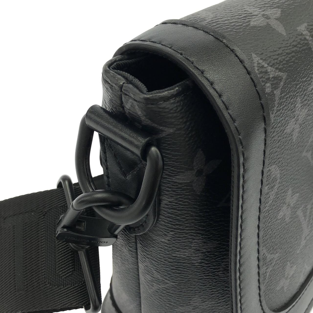 ルイヴィトン モノグラム エクリプス ソミュール メッセンジャー M45911 ショルダーバッグ