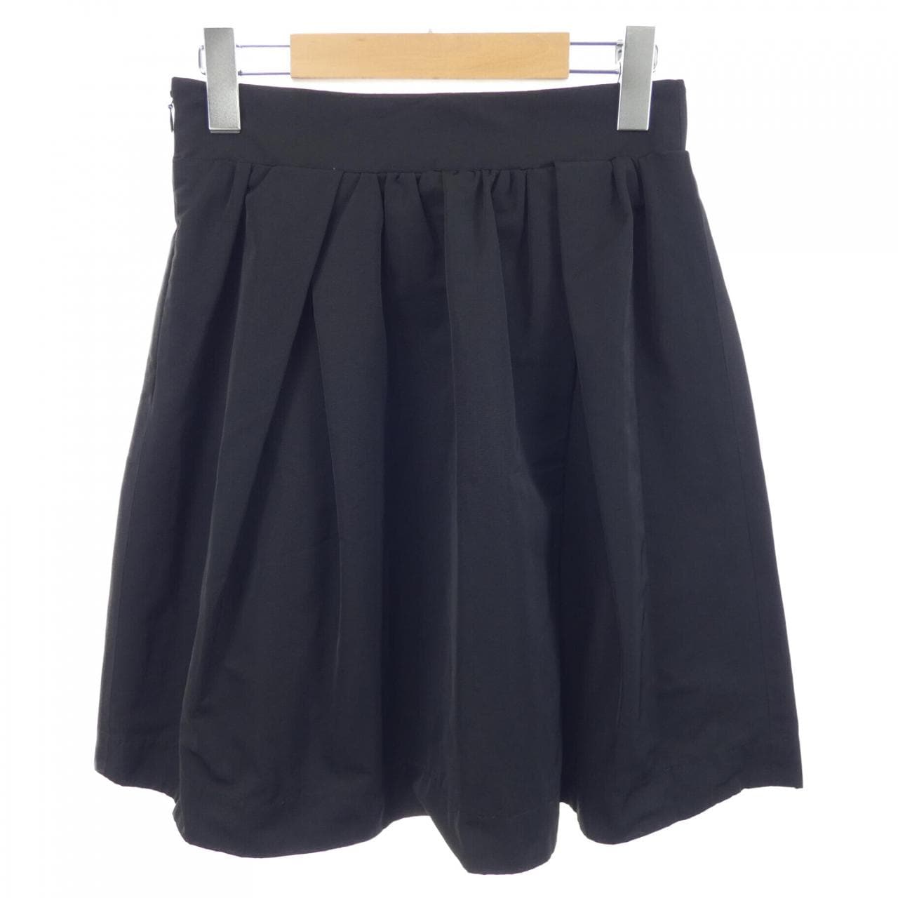 バーニーズニューヨーク BARNEYS NEW YORK スカート