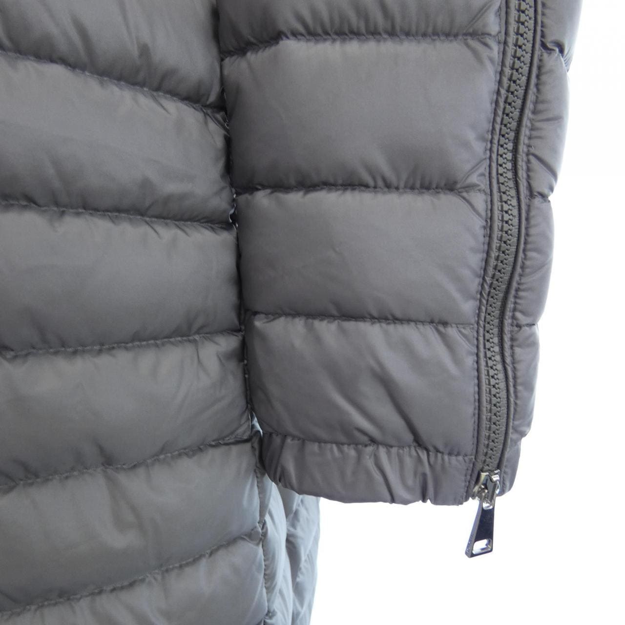 モンクレール MONCLER ダウンコート