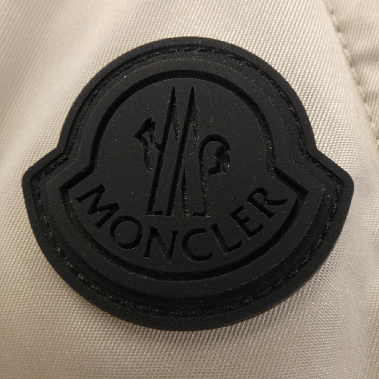 モンクレール MONCLER ダウンジャケット