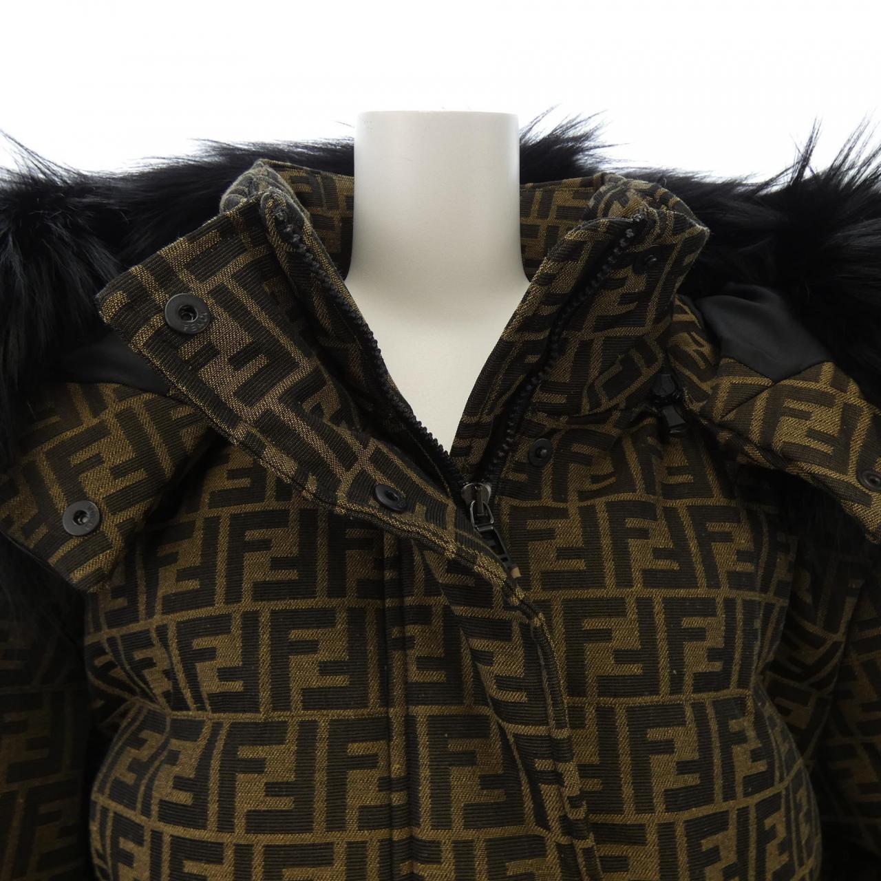 フェンディ FENDI ダウンジャケット