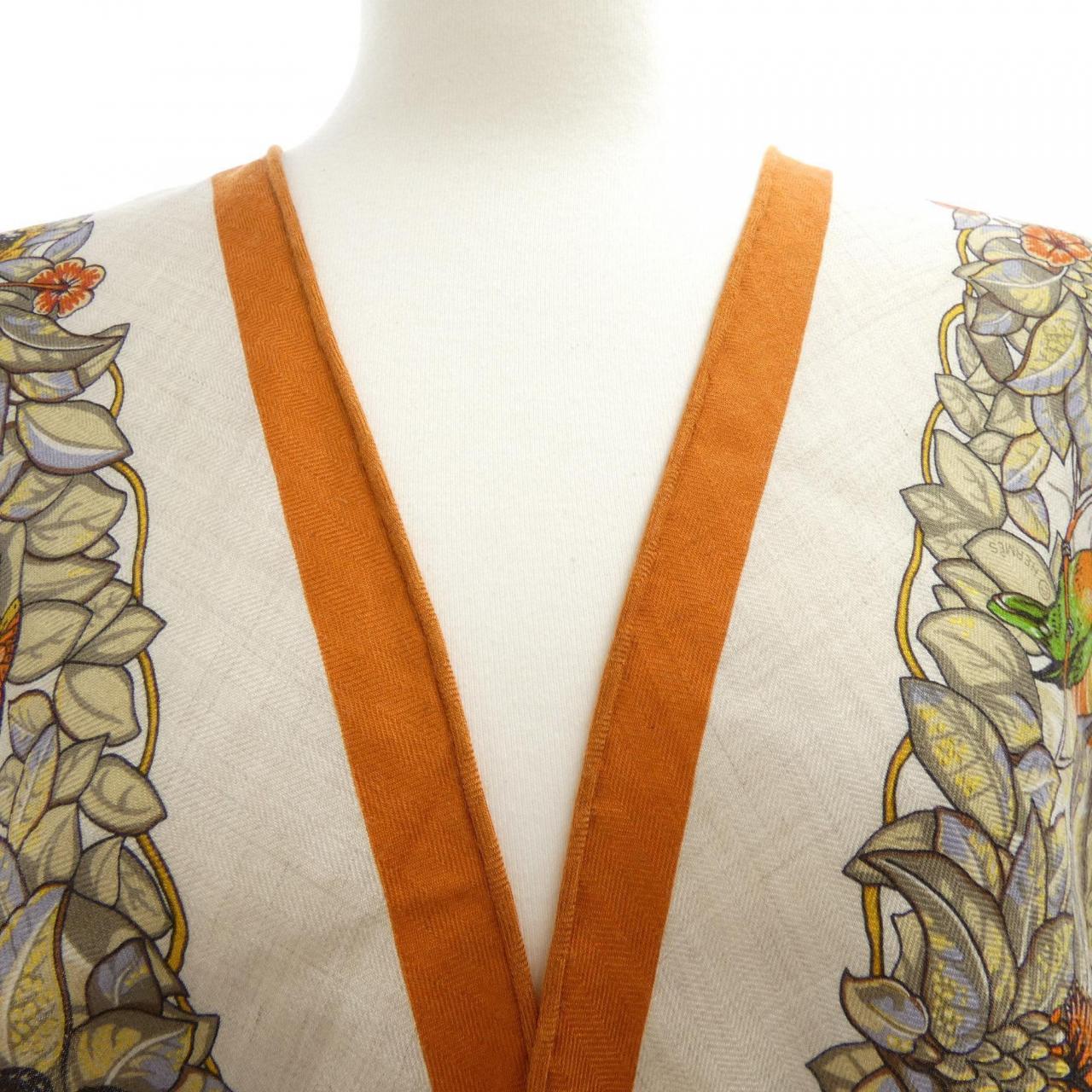 エルメス HERMES JUNGLE LOVE H361876S トライアングルジェアン ショール