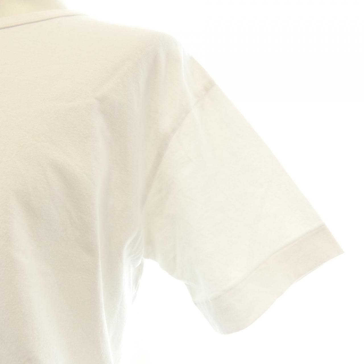 プレイコムデギャルソン PLAY COMME des GARCONS AE-T202 Tシャツ
