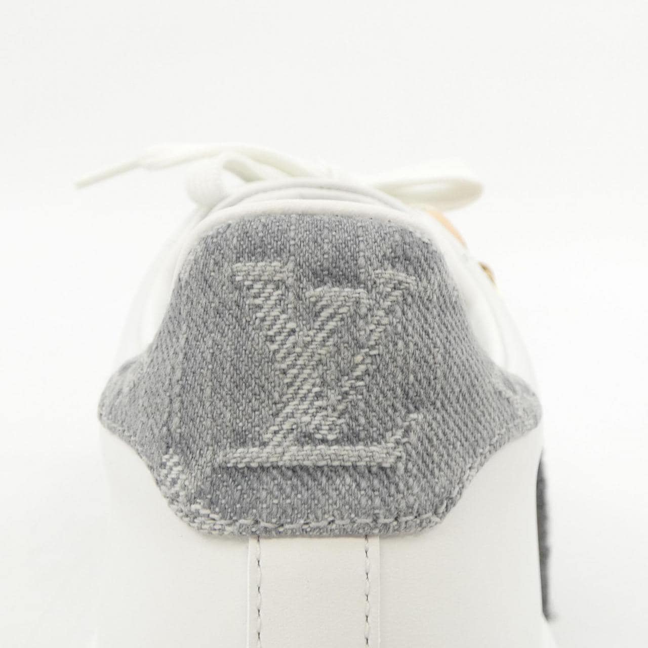 ルイヴィトン LOUIS VUITTON タイムアウトライン スニーカー