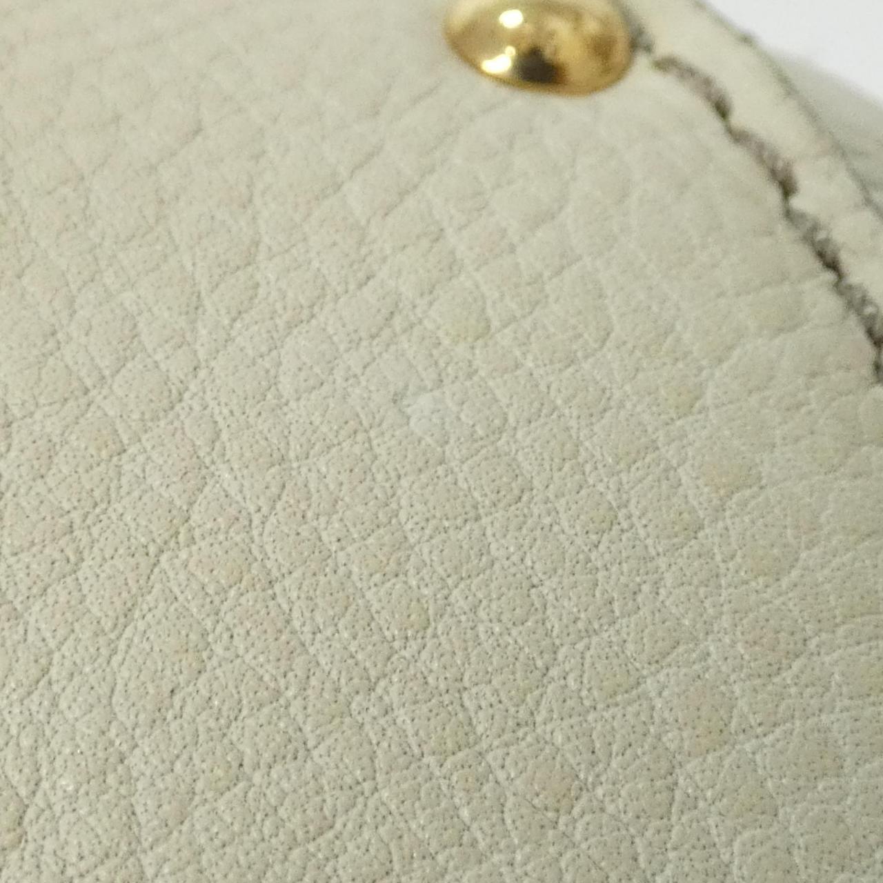 ルイヴィトン マヒナ XL M95548 ショルダーバッグ