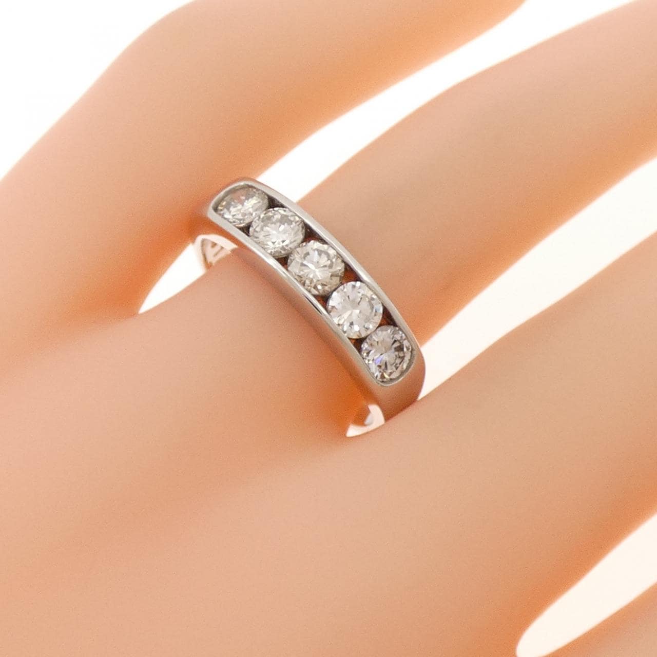 PT900 ダイヤモンド リング 1.00CT