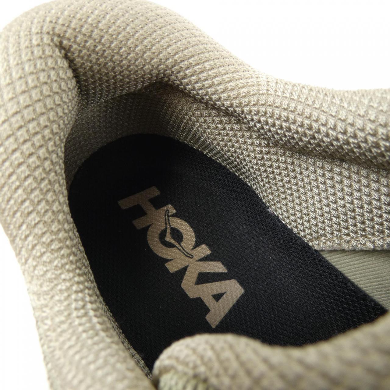 ホカオネオネ HOKA ONE ONE スニーカー