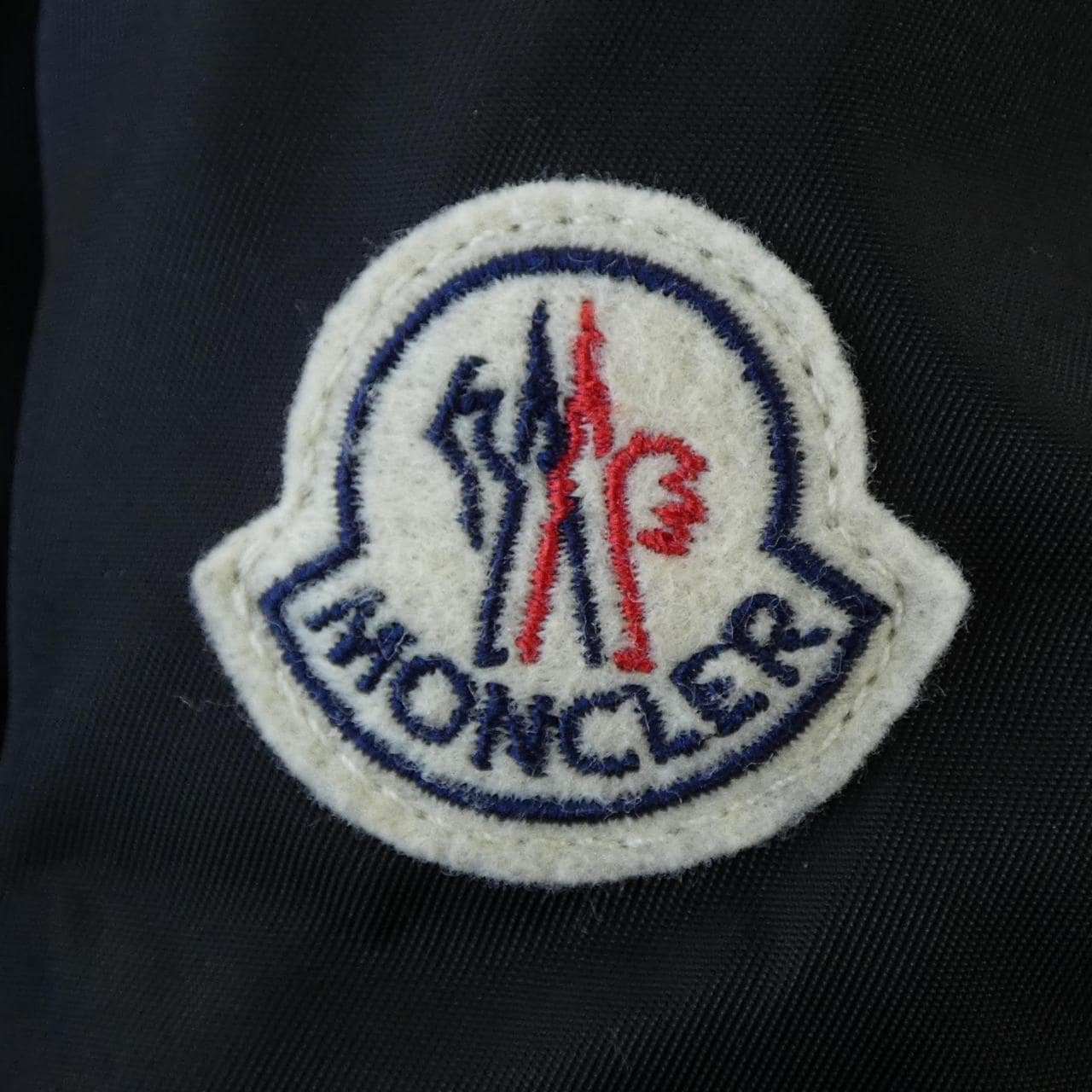 モンクレール MONCLER FATSIAN ダウンジャケット