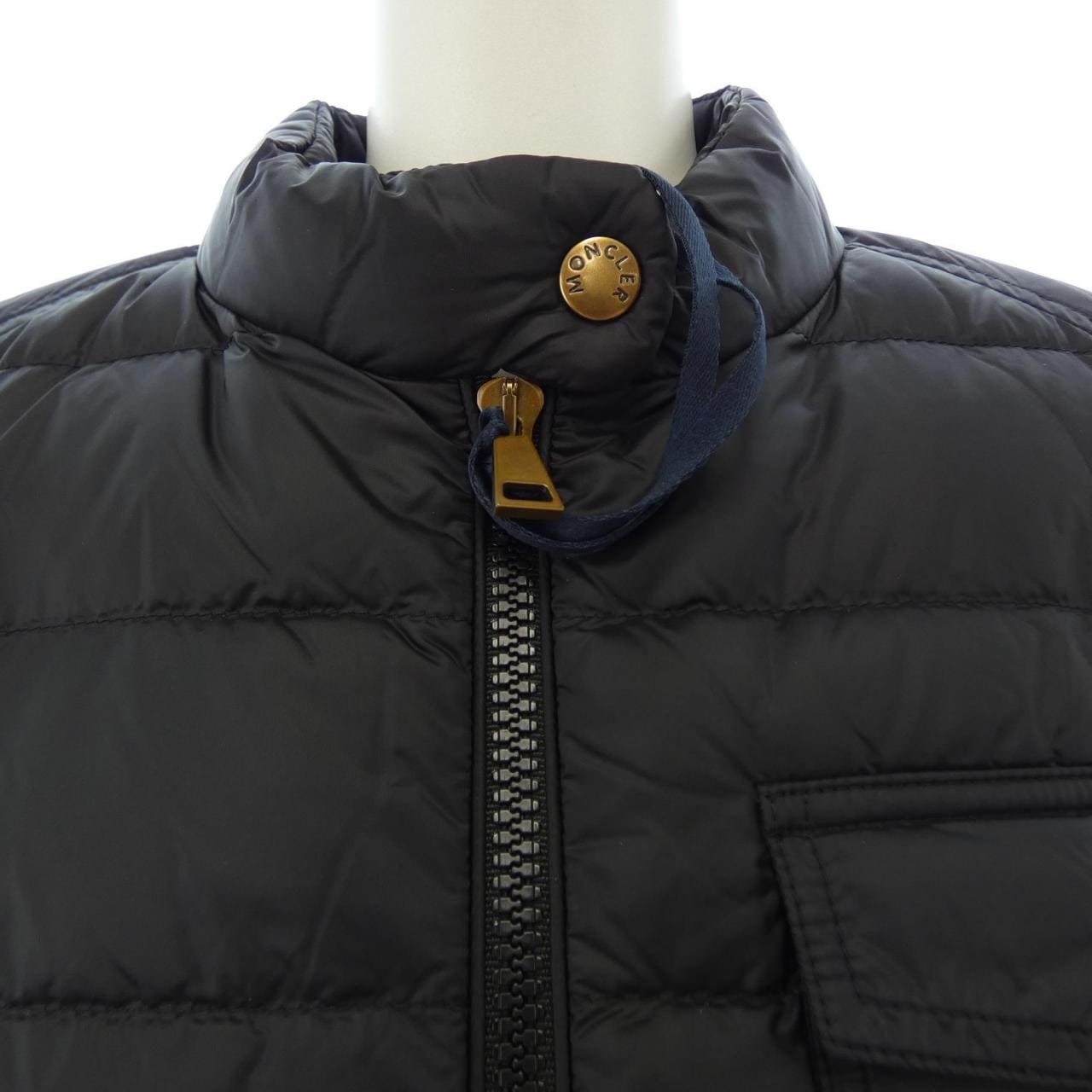 【新品】モンクレール MONCLER 20939B00028 ダウンジャケット