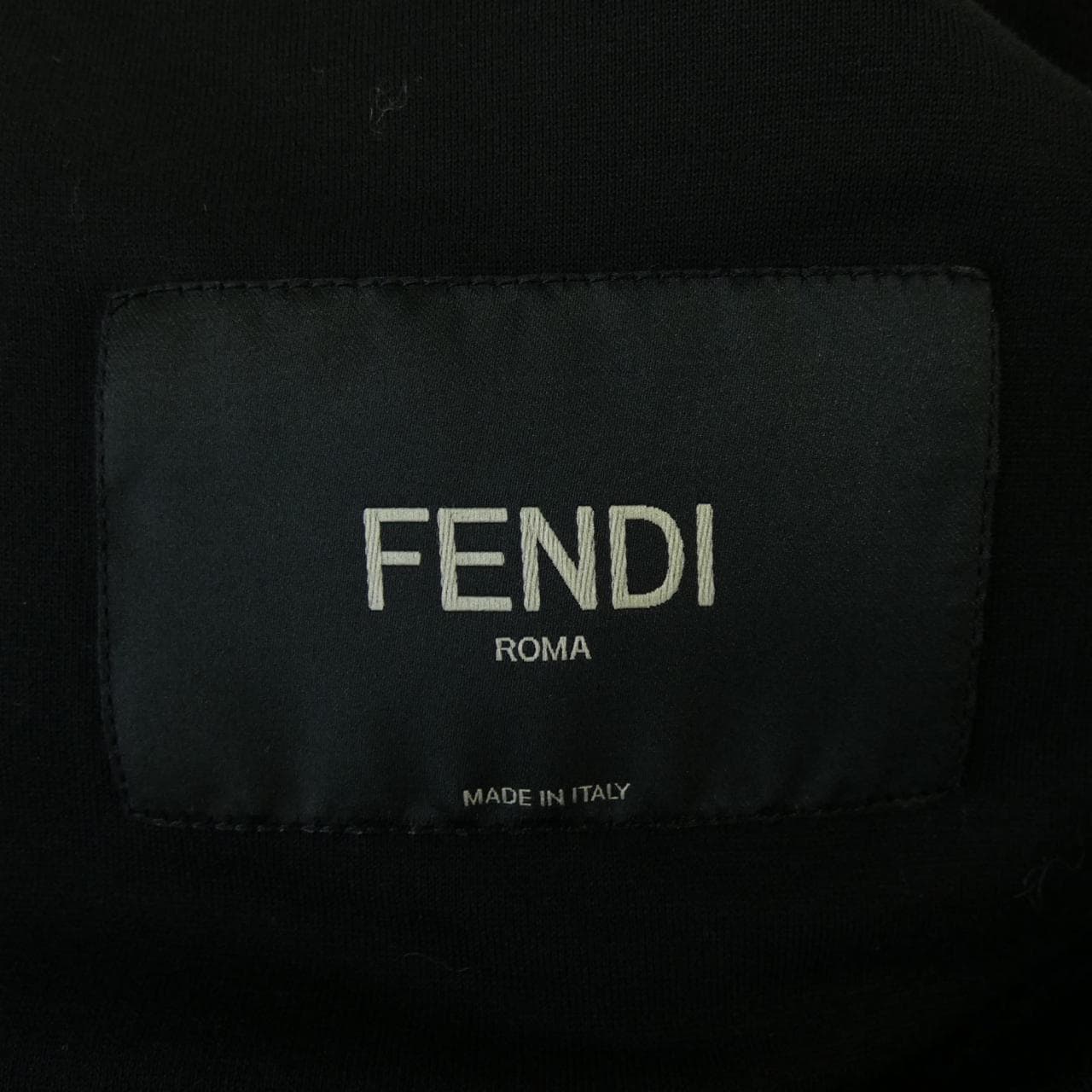 フェンディ FENDI FW0833 A872 ブルゾン