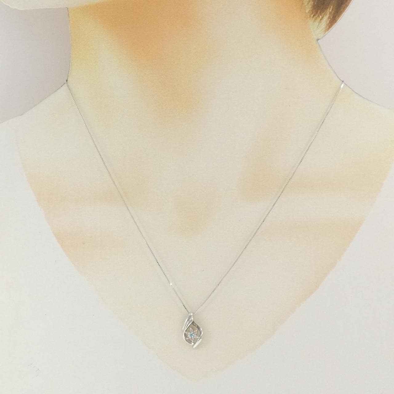 K14WG/K10WG フラワー トルマリン ネックレス