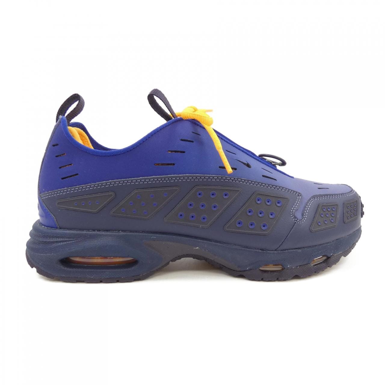 ナイキ NIKE スニーカー