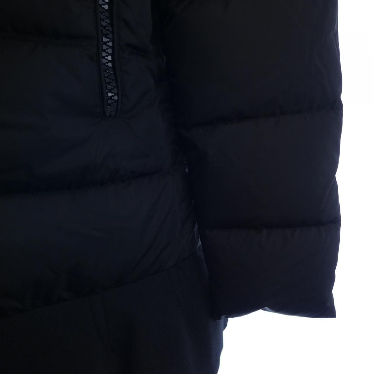 モンクレール MONCLER VIBURNUM ダウンコート