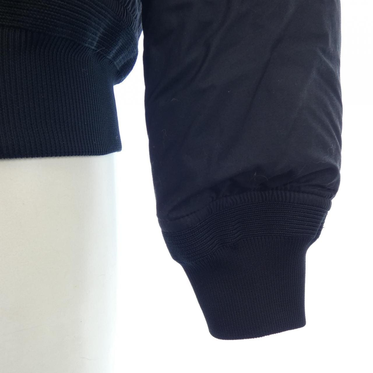 モンクレール MONCLER ダウンジャケット
