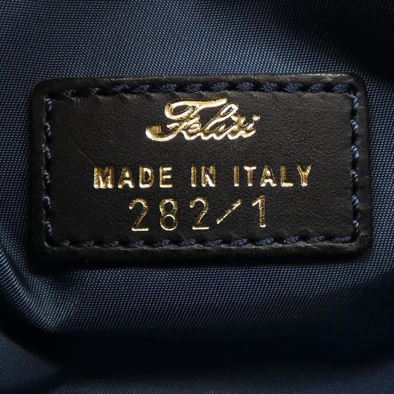 フェリージ Felisi POUCH