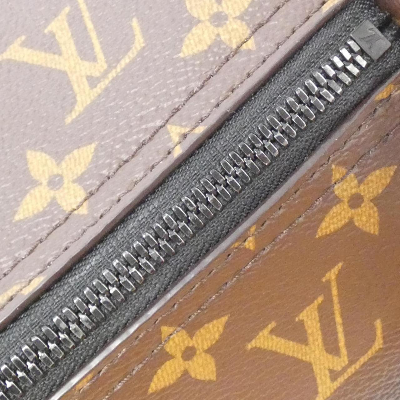 LOUIS VUITTON Monogram Macassar Soft Porochon M46691 单肩包