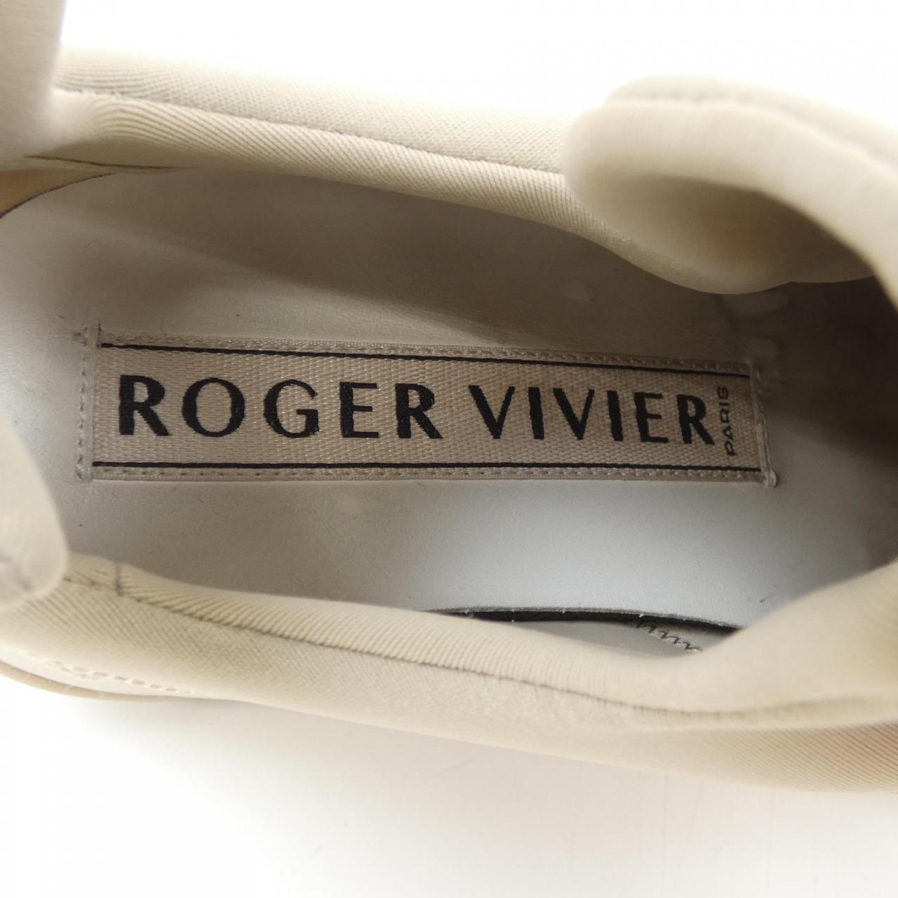 ロジェヴィヴィエ ROGER VIVIER ヴィ ヴ ラン ストラスバックル スニーカー