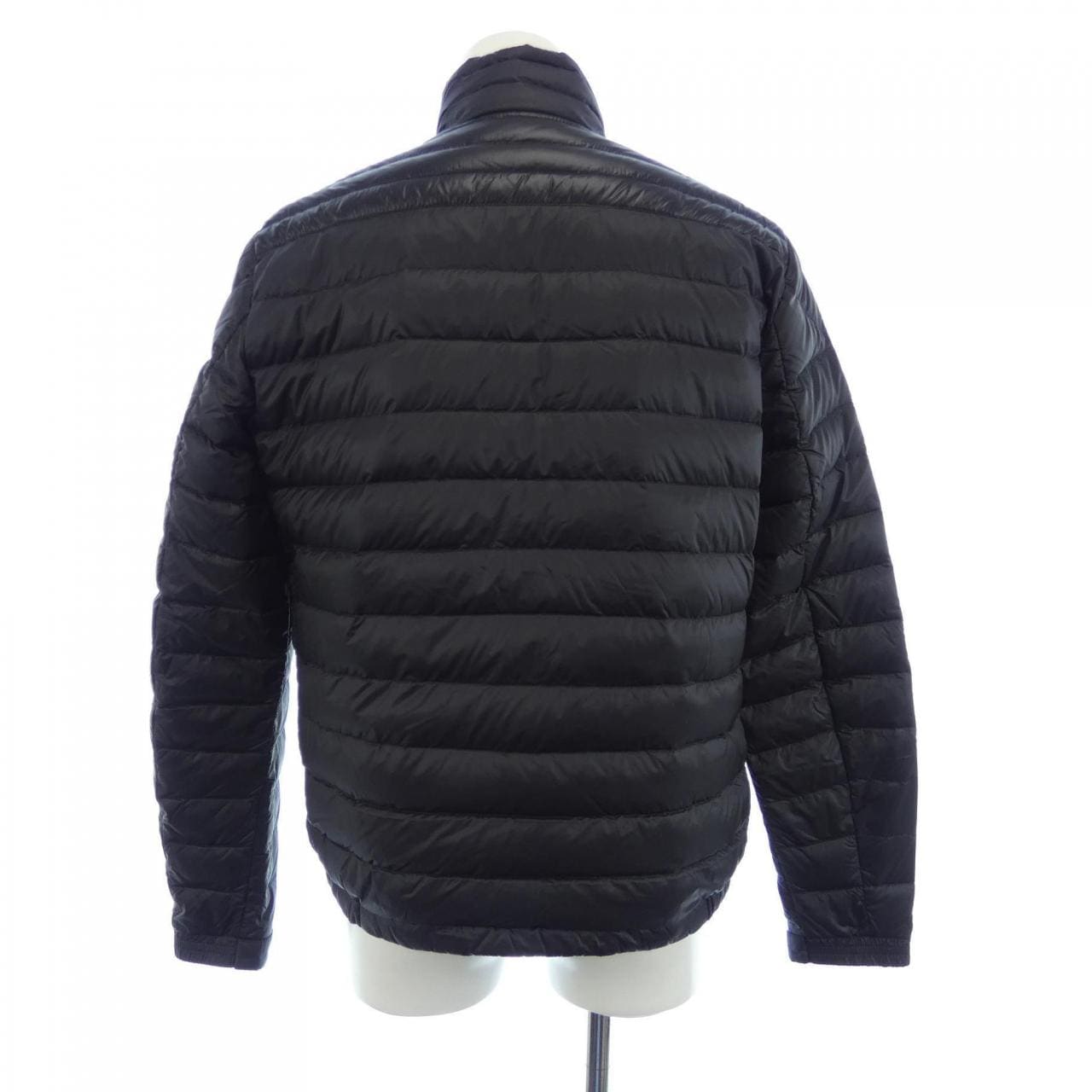 モンクレール MONCLER ダウンジャケット