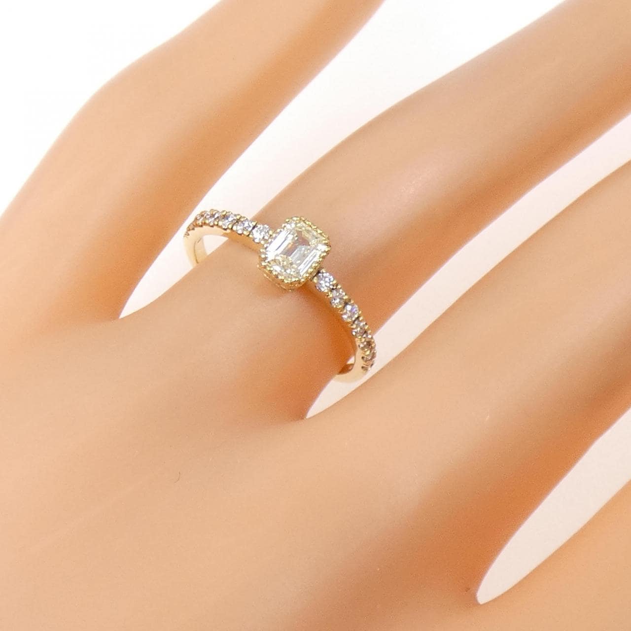 K18YG ダイヤモンド リング 0.30CT