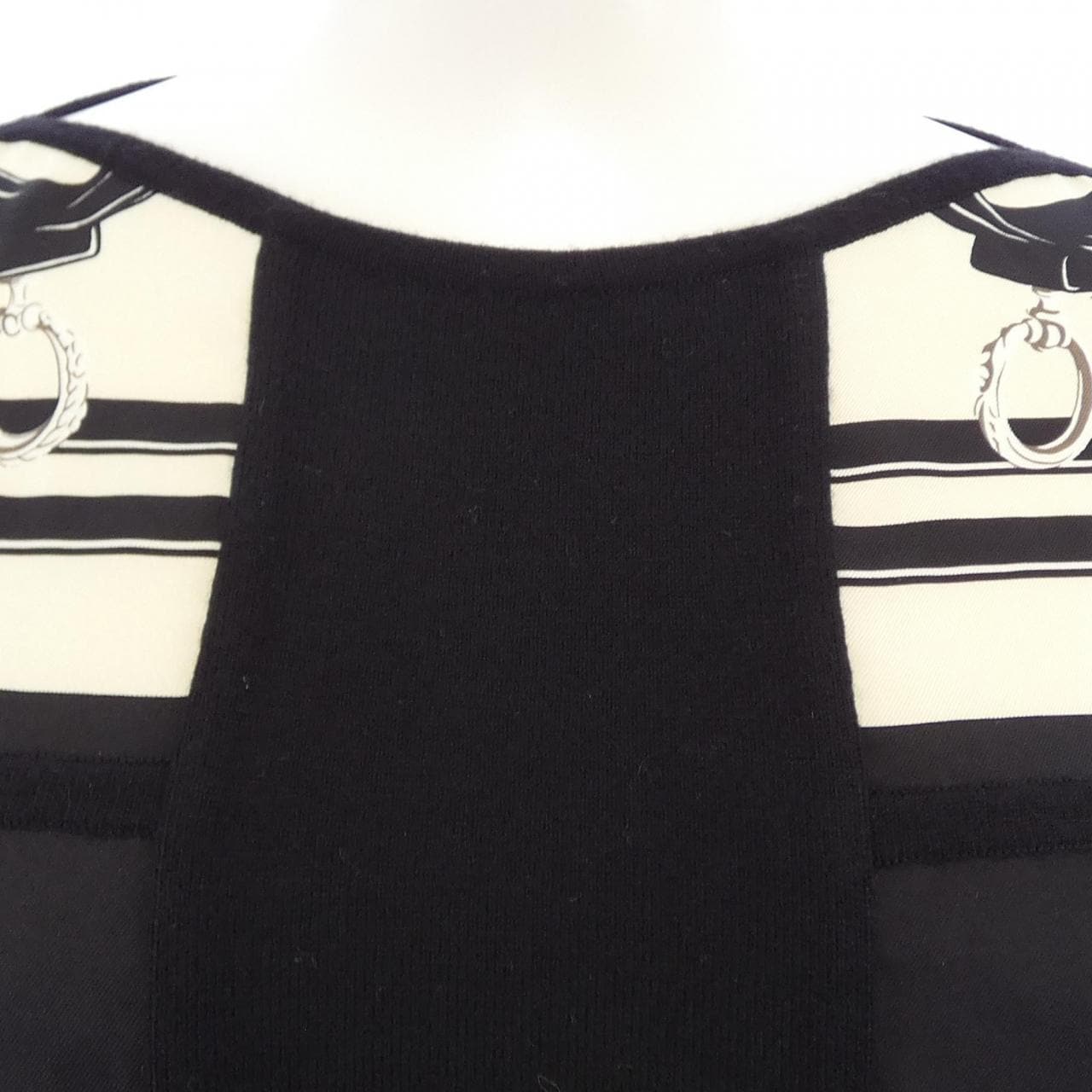 エルメス HERMES ツイルレーヌ トップス