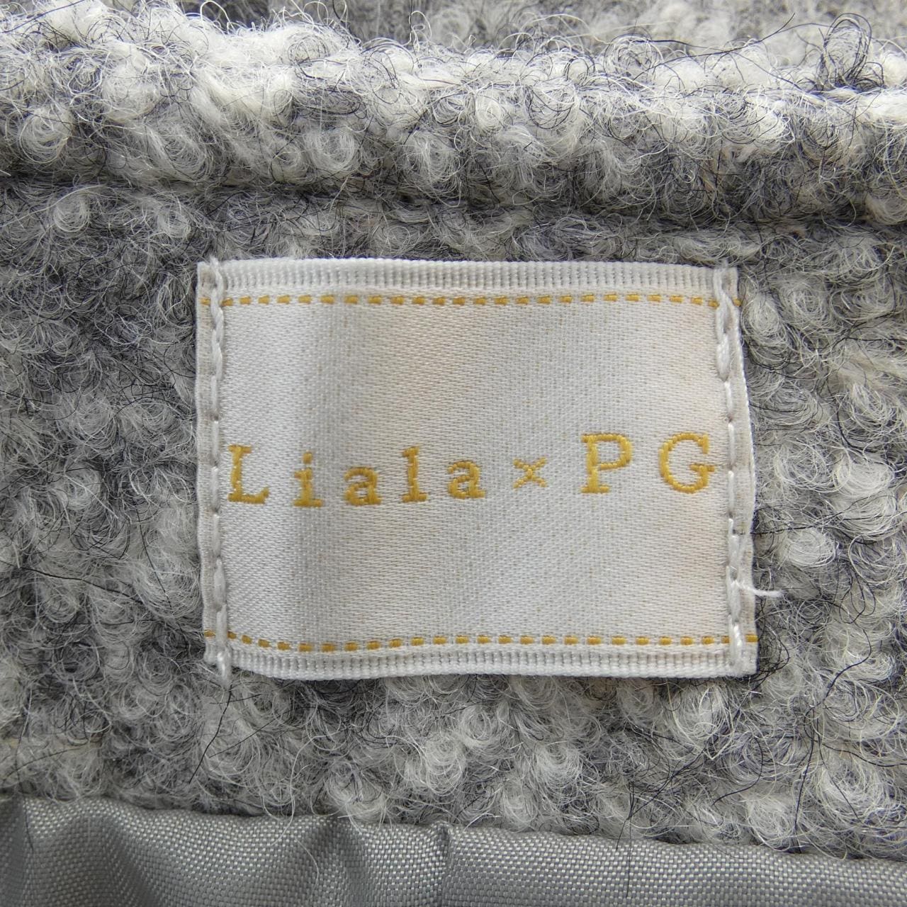 LIALA×PG Poncho