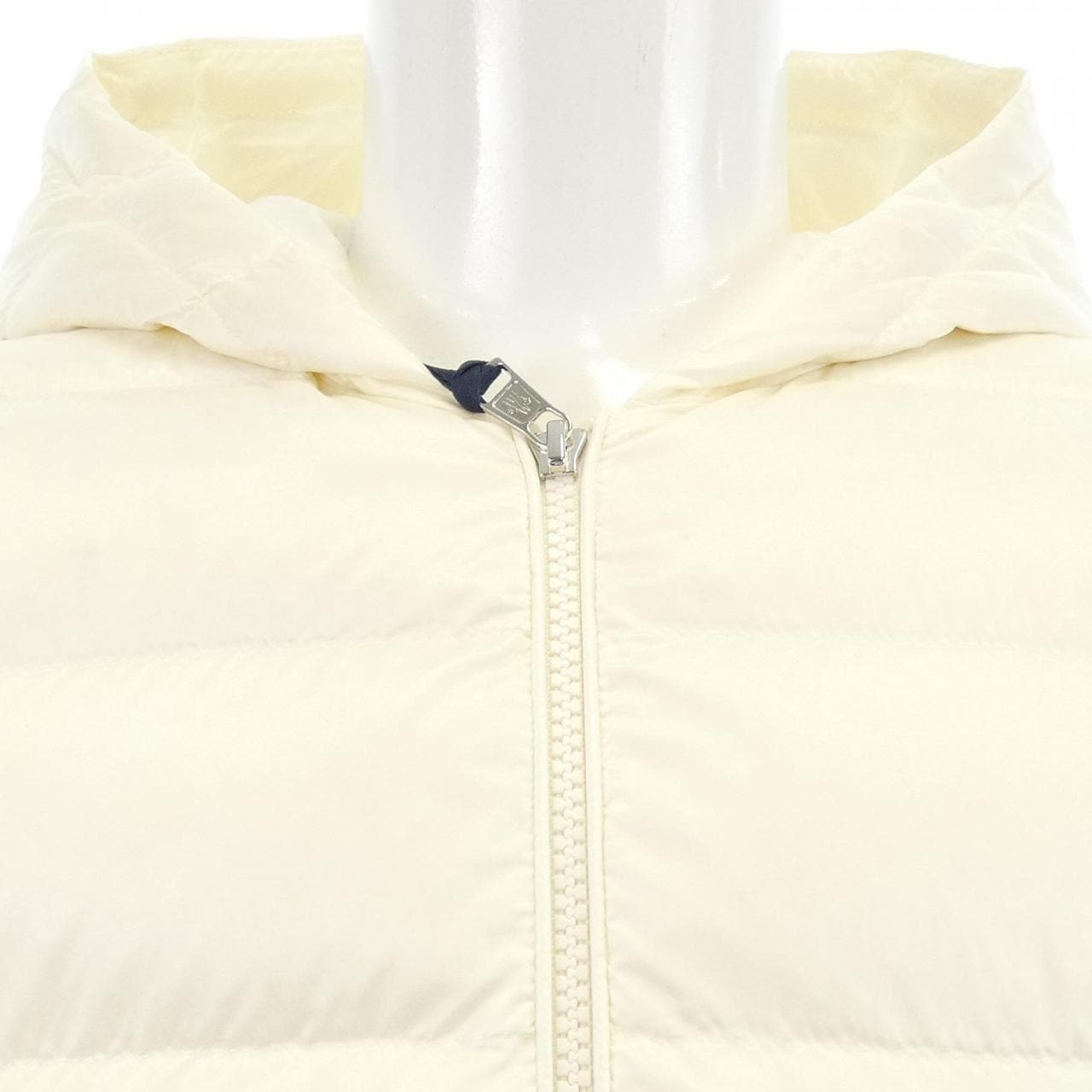 モンクレール MONCLER 20919B00022 ダウンジャケット