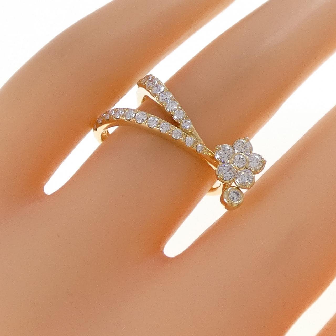 K18YG フラワー ダイヤモンド リング 0.58CT