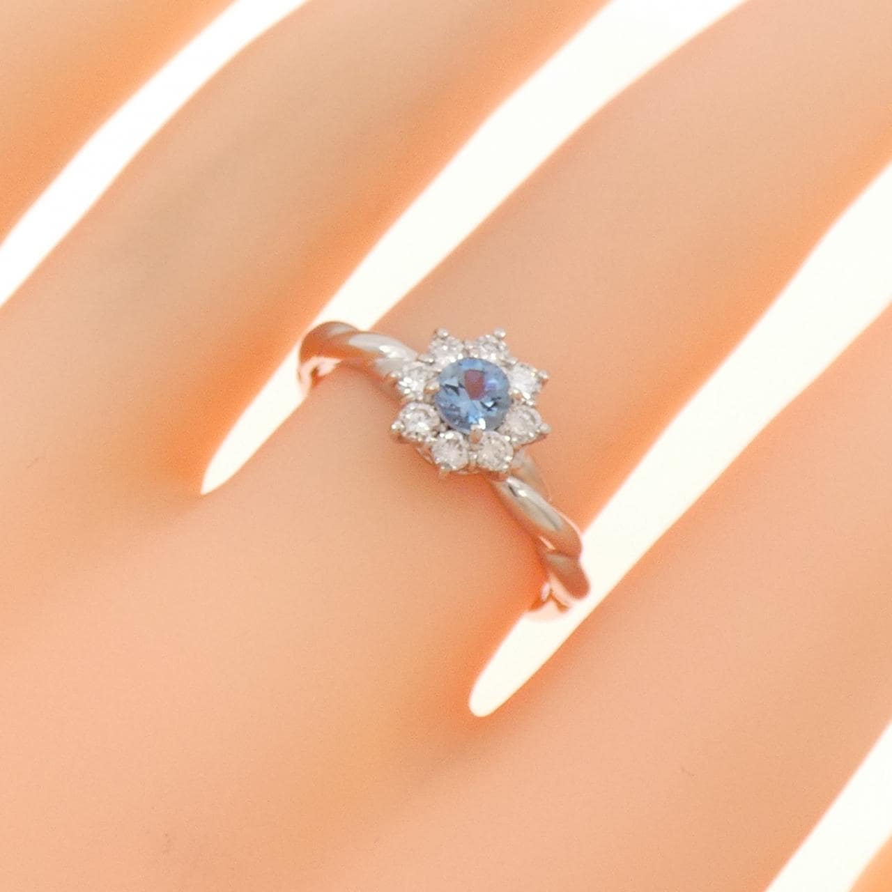 PT900 Aquamarine Ring 0.22CT
