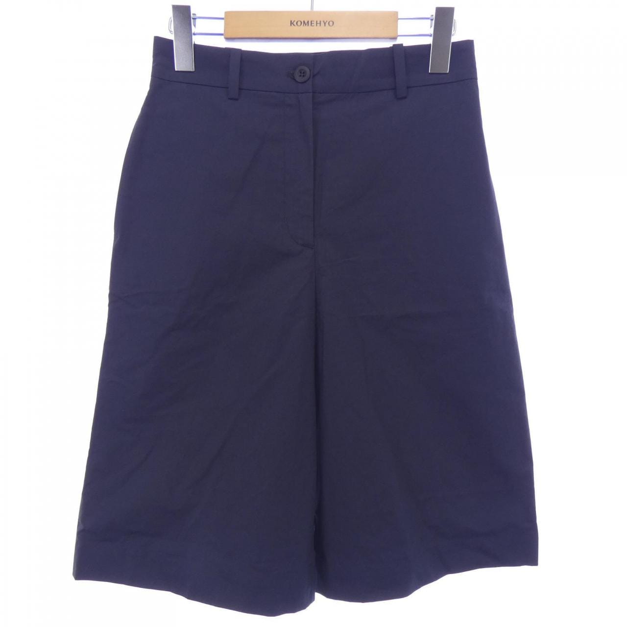 メゾンキツネ MAISON KITSUNE ショートパンツ