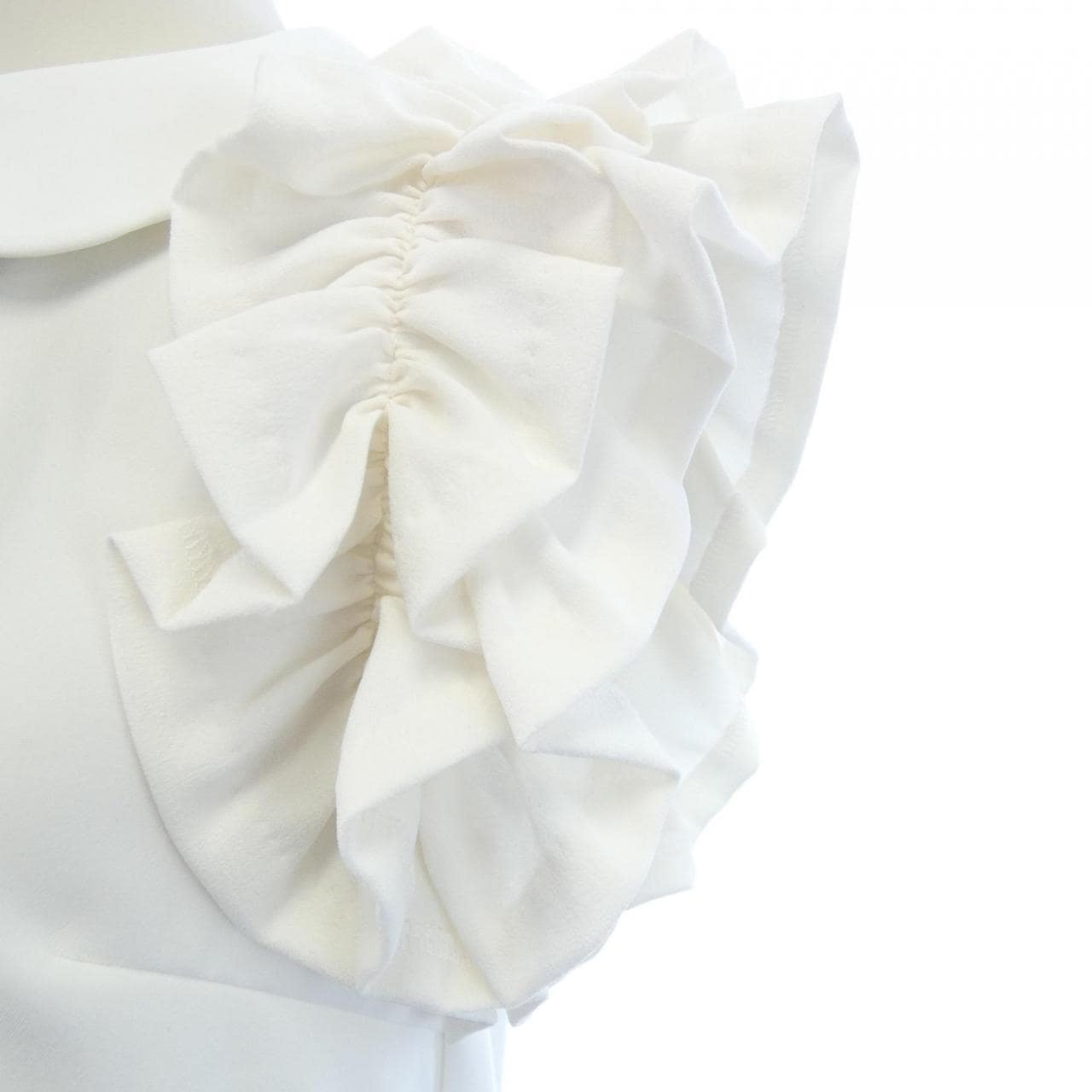 ヒューデイトゥイブニング hue DAY TO EVENING トップス