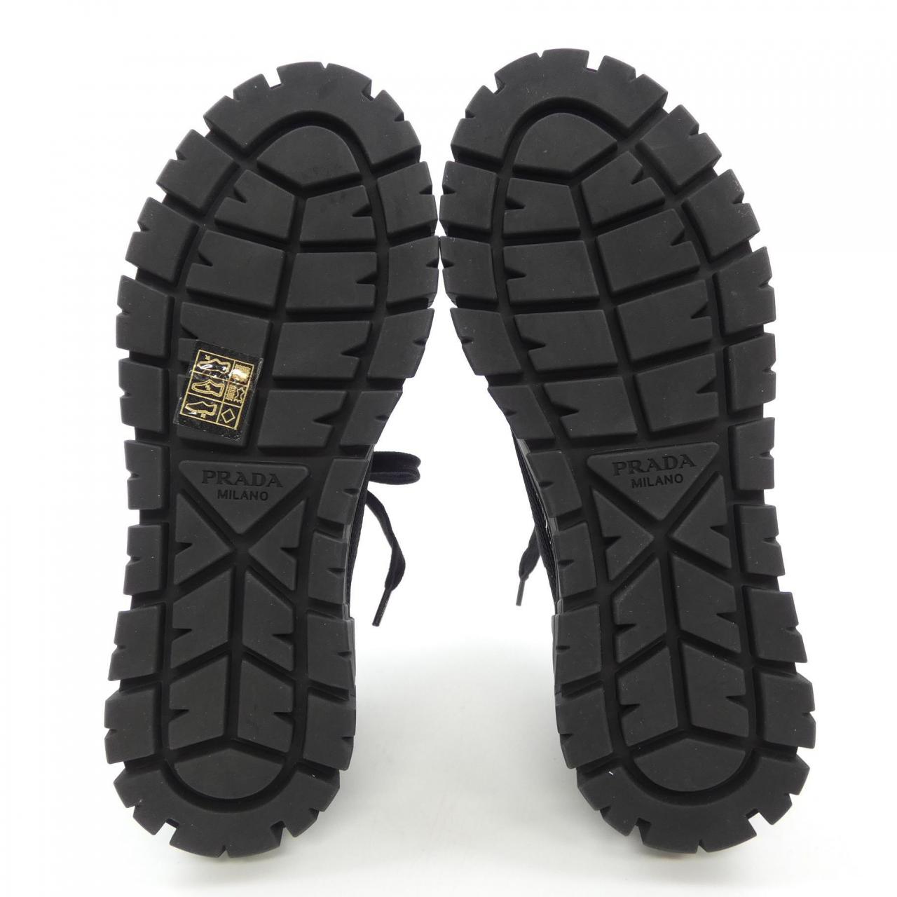 プラダ PRADA スニーカー