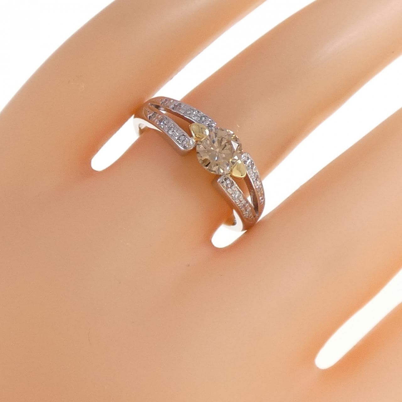 PT900/K18YG ダイヤモンド リング 0.69CT