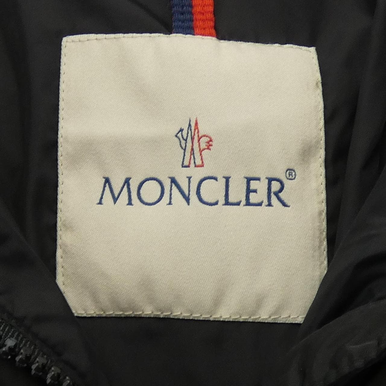 MONCLER蒙克勒羽绒服