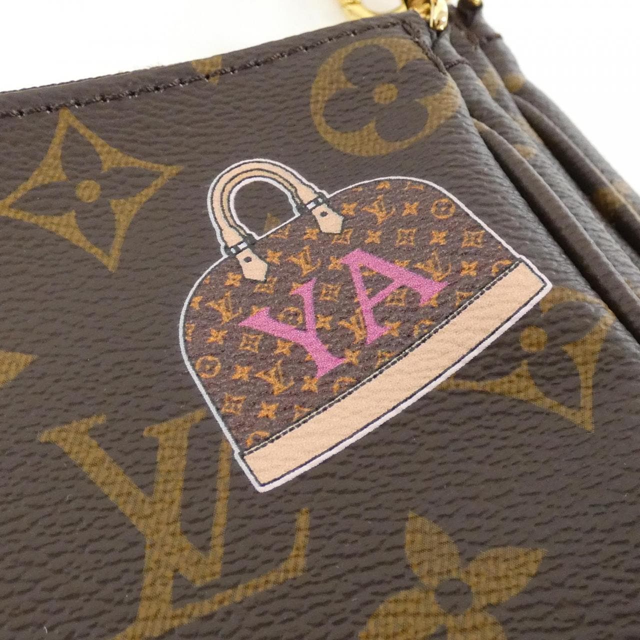 LOUIS VUITTON Monogram (My LV World Tour) 多口袋配件 P01458 單肩包