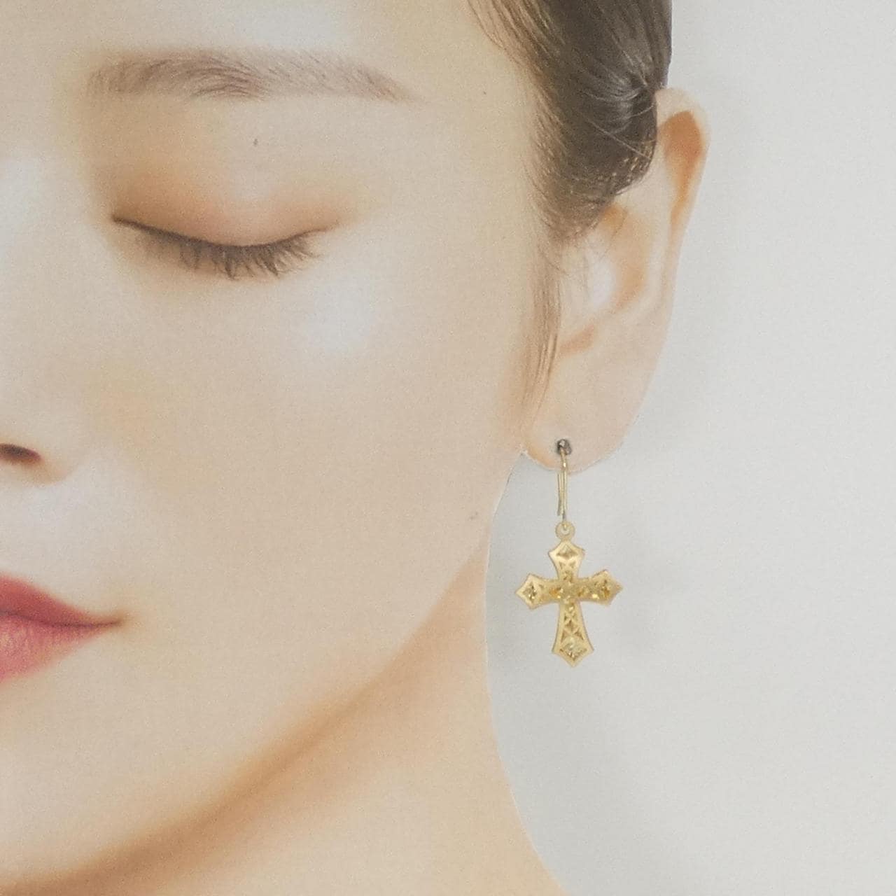 10KTYG クロス ピアス