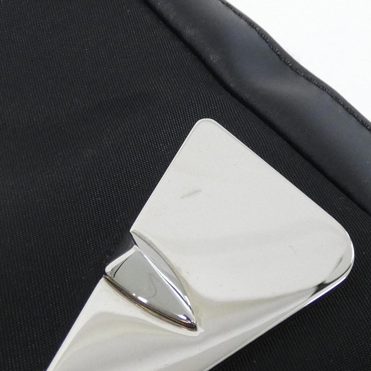 フェンディ BAG BUGS 7VZ033 A2FT ショルダーバッグ