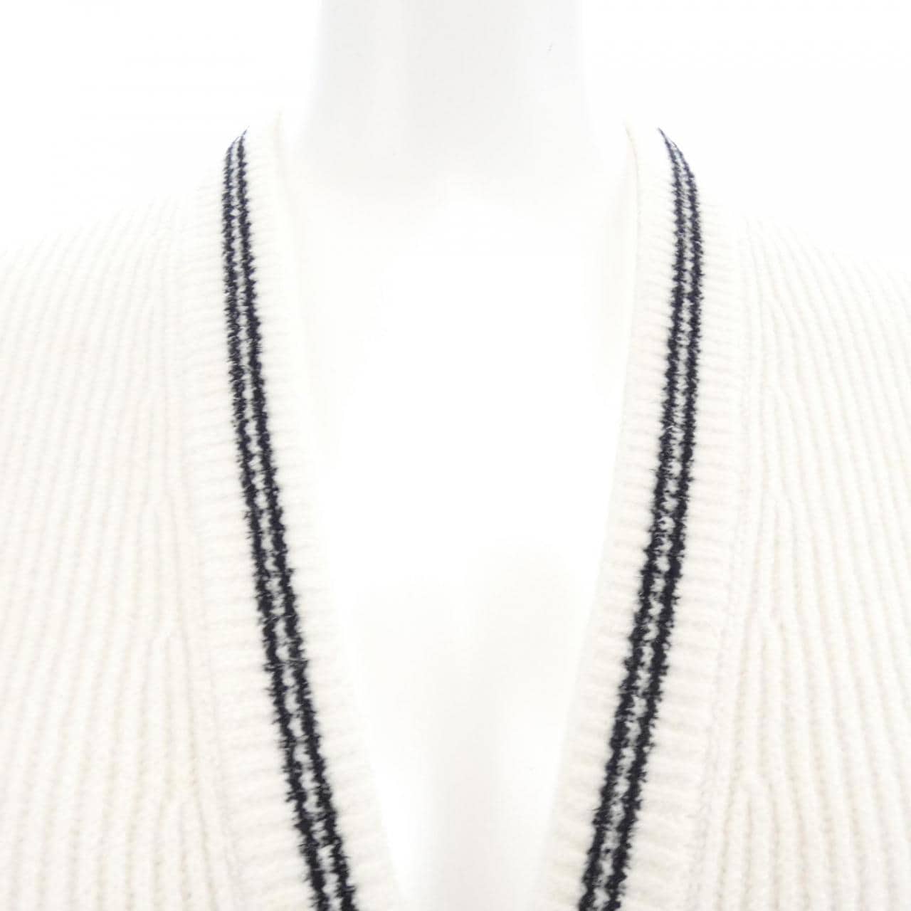 シャネル CHANEL P73509K10521 22B カーディガン