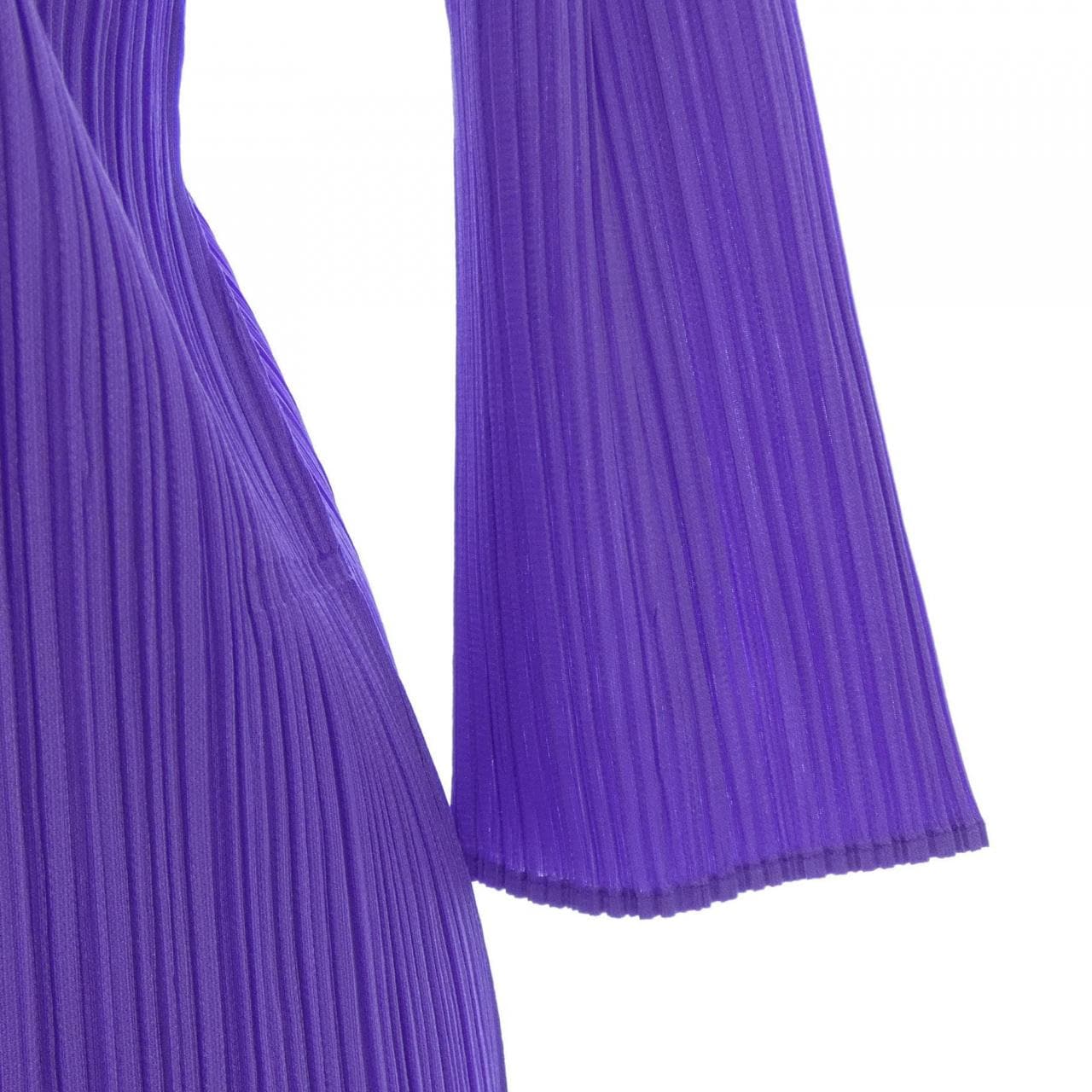 百褶PLEATS PLEASE上衣