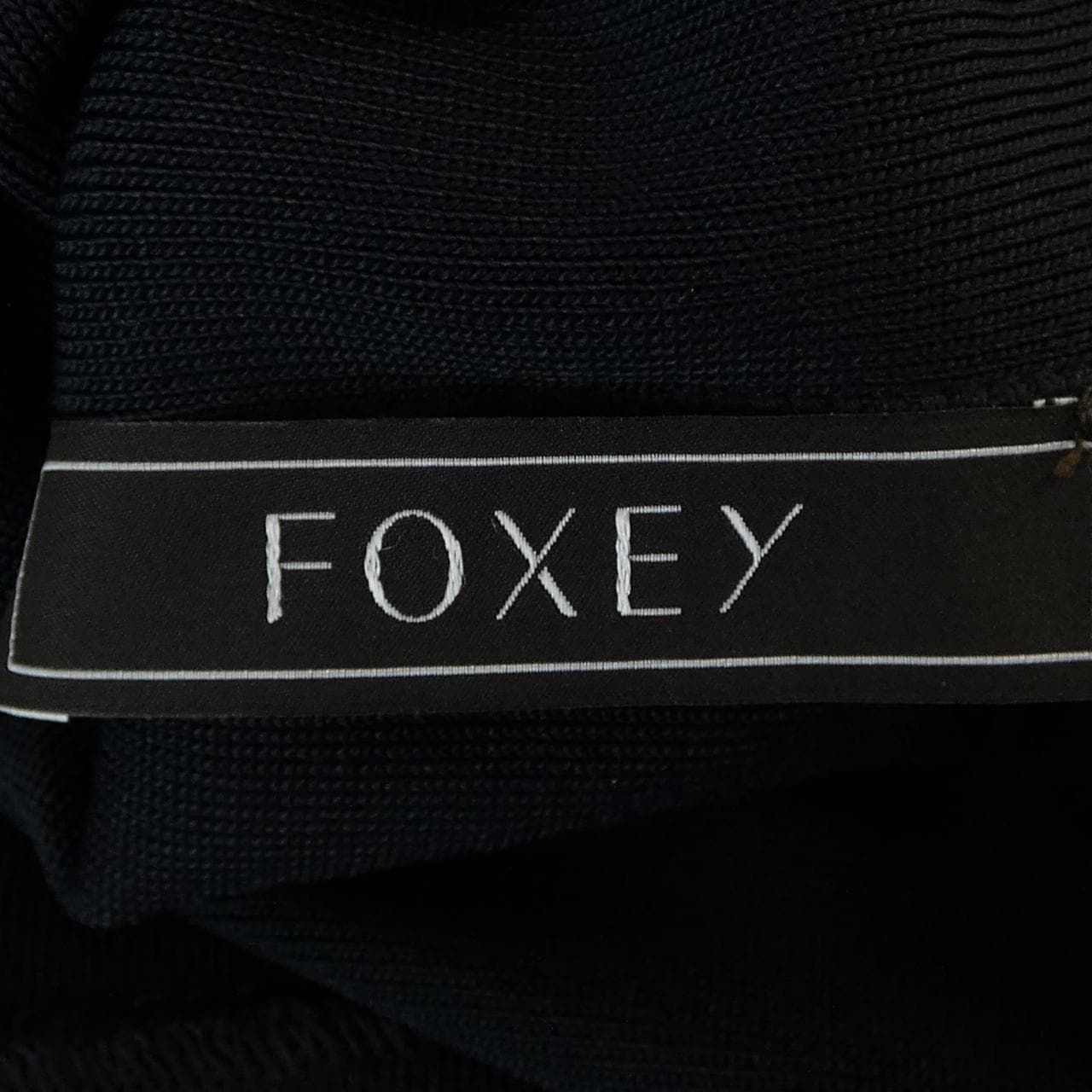 フォクシー FOXEY トップス