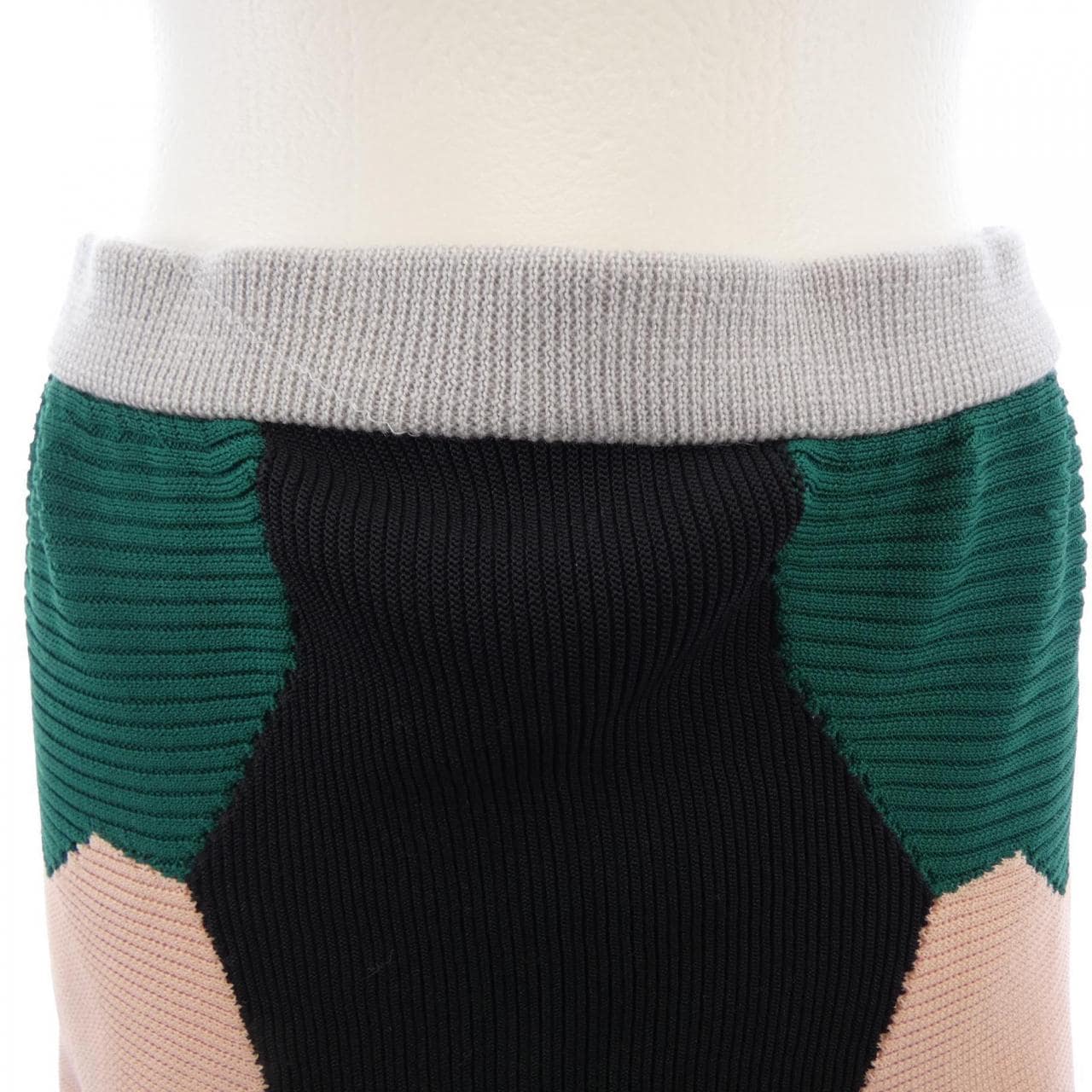 イッセイミヤケ ISSEY MIYAKE IM03KG270 スカート