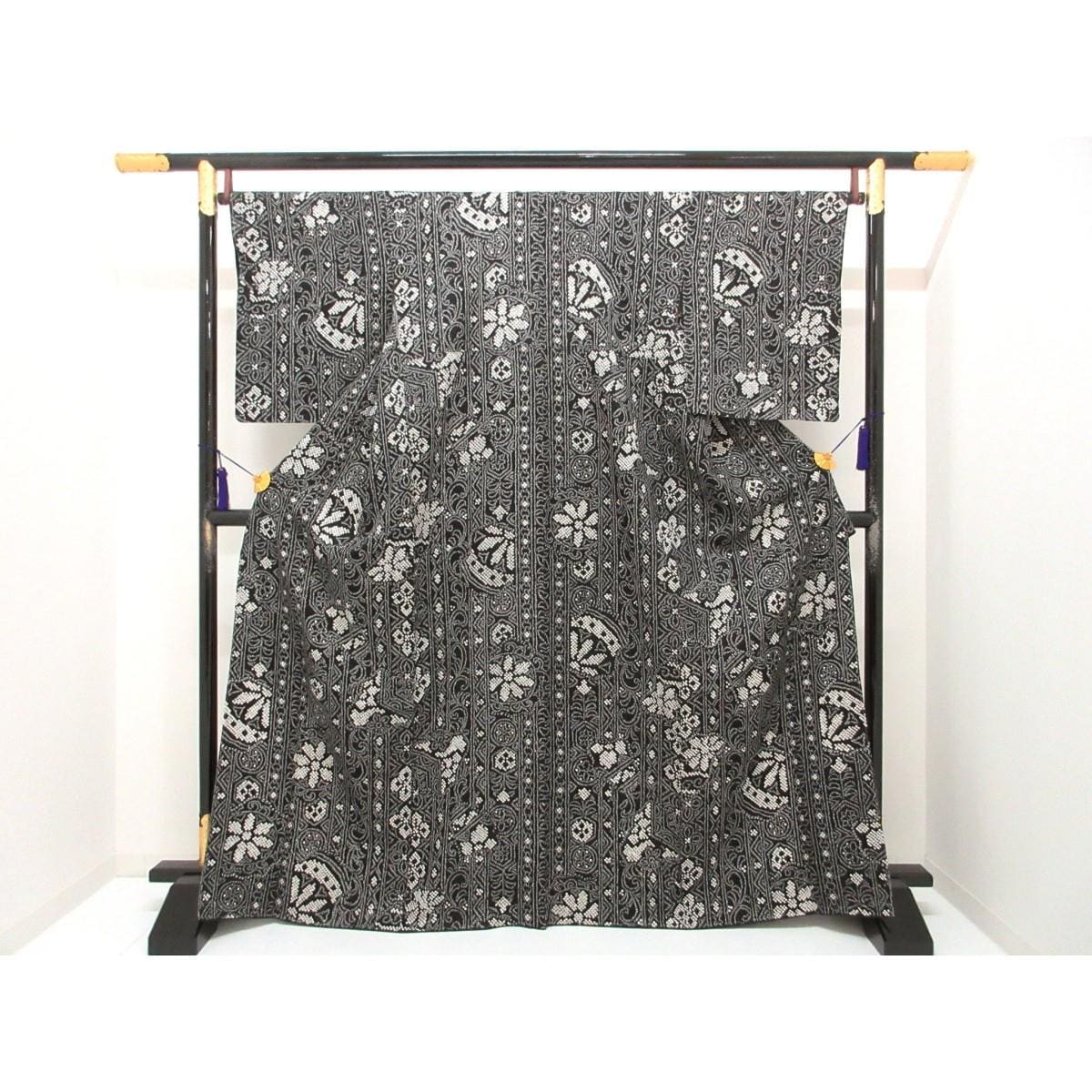 【未使用品】小紋　絞り加工　身幅２Ｌ寸