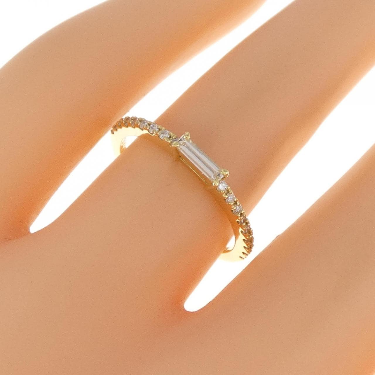 [BRAND NEW] K18YG Diamond ring 0.11CT