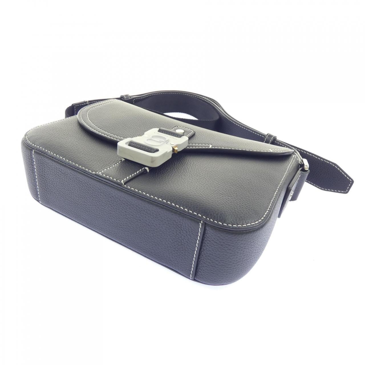 ディオール DIOR SADDLE フラップ付きメッセンジャースモール 1ADPO049YKK BAG
