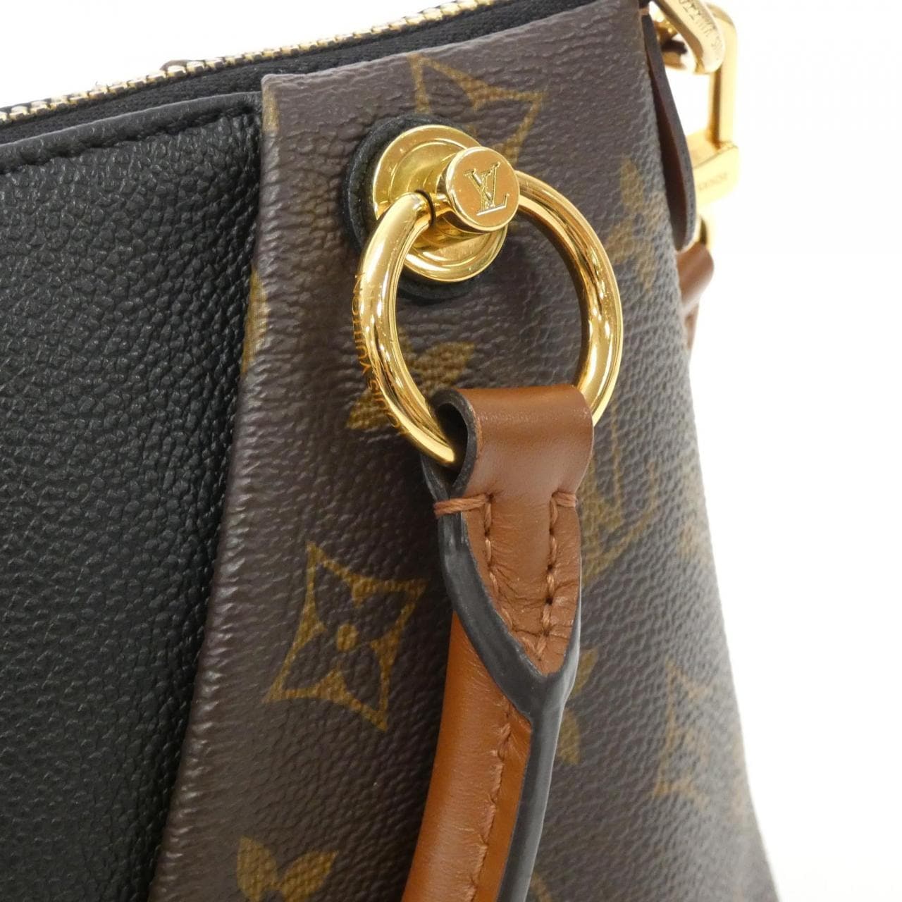 LOUIS VUITTON Monogram V Tote BB M43976 Bag