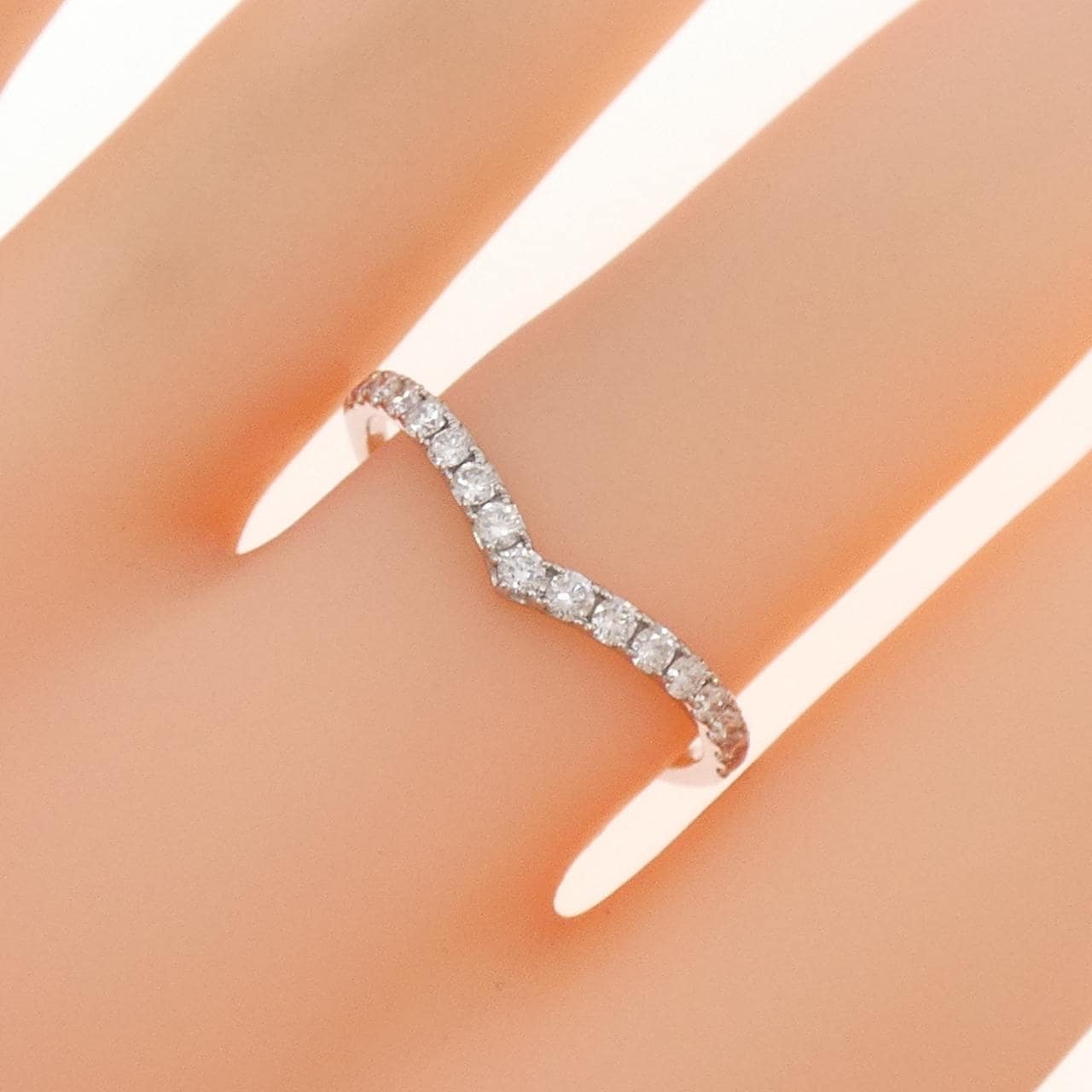 ジーエスティービー ダイヤモンド リング 0.30CT