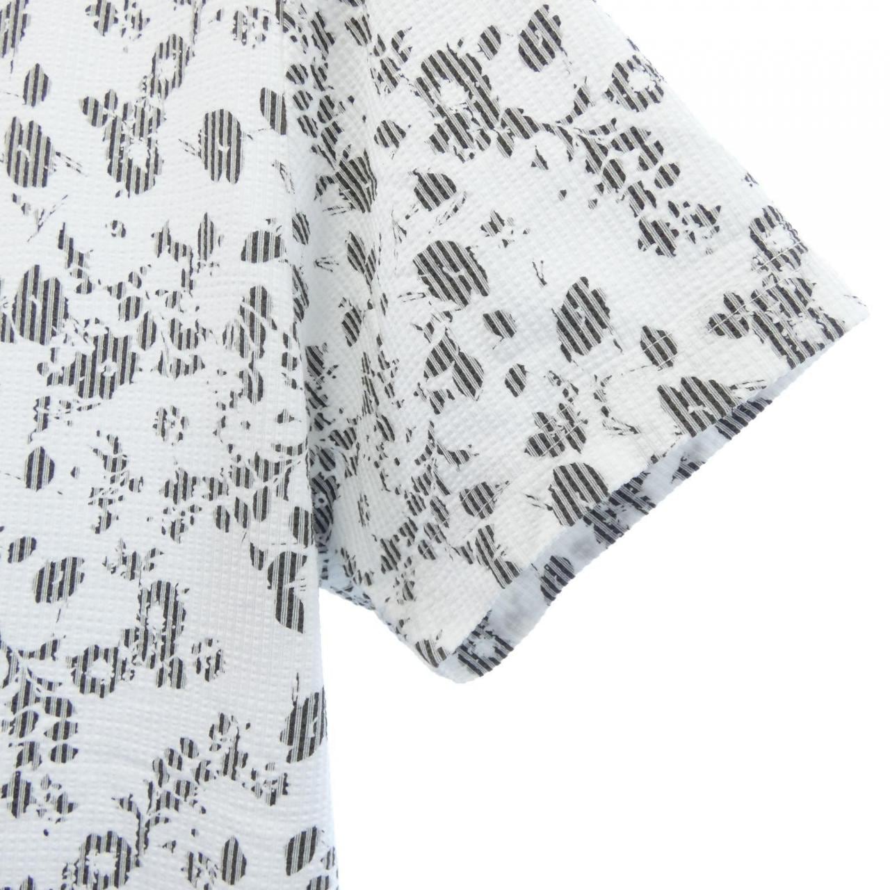 エポカウォモ EPOCA UOMO Tシャツ