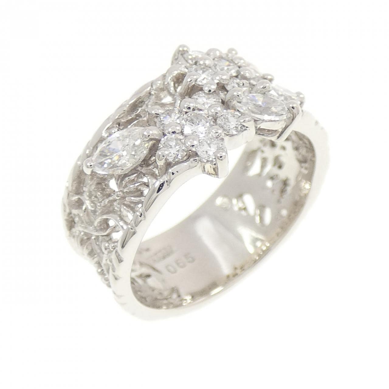 PT950 ダイヤモンド リング 0.65CT