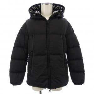 モンクレール MONCLER ダウンジャケット