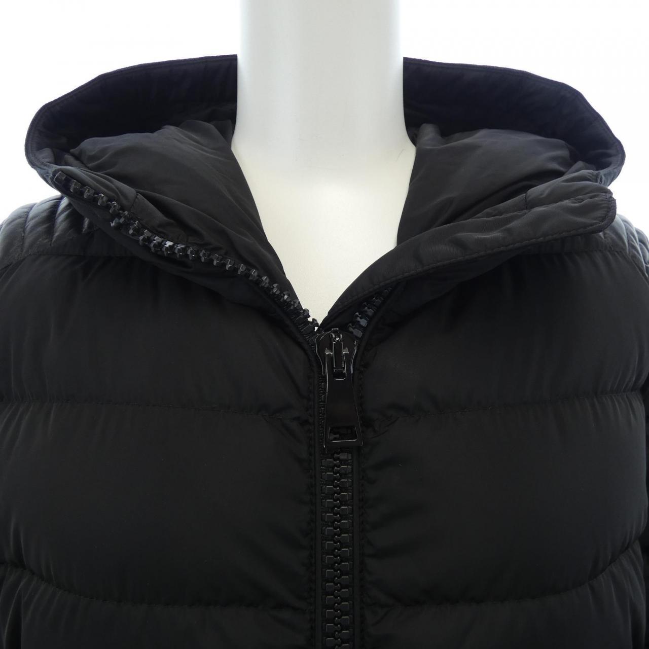 モンクレール MONCLER TALEVE ダウンコート